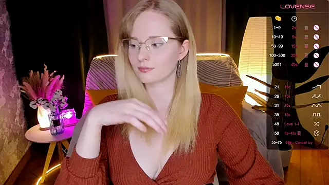 Aemilia  online show from March 6, 2026, 8:31 am