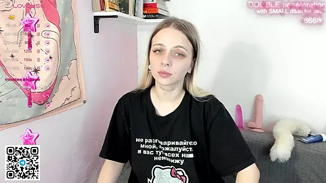 Snapshot of Alice_Halle chatting on November 22, 2025, 11:20 am Alice Halle online show from November 22, 2025, 11:20 am