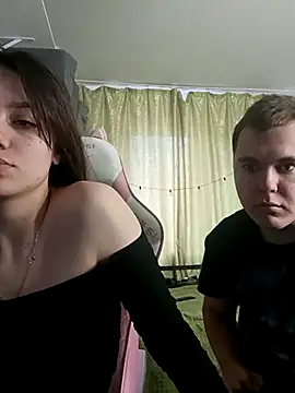 Snapshot of MashkaRay chatting on March 17, 2025, 11:00 am MashkaRay online show from March 17, 2025, 11:00 am