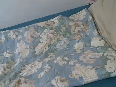 luckieey online show from November 26, 2025, 6:24 am