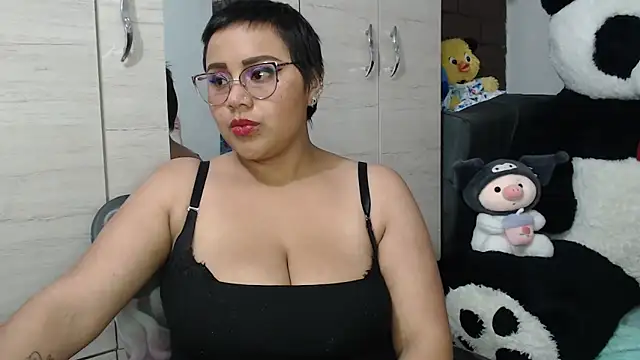 Snapshot of SWEETT_CORY chatting on December 14, 2025, 2:51 am SWEETT CORY online show from December 14, 2025, 2:51 am