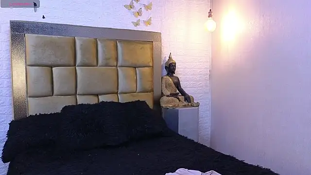 ximenawilliamss online show from September 27, 2025, 9:43 pm