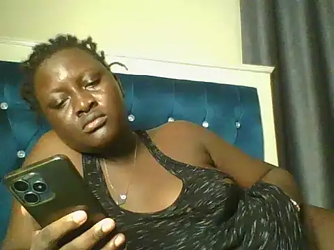 Snapshot of Heavy_ass chatting on May 5, 2026, 5:49 pm Heavy ass online show from May 5, 2026, 5:49 pm