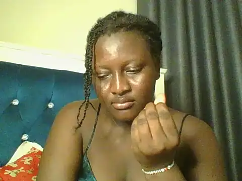 Snapshot of Heavy_ass chatting on April 15, 2026, 7:58 pm Heavy ass online show from April 15, 2026, 7:58 pm