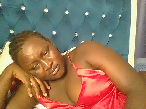 Snapshot of Heavy_ass chatting on April 7, 2026, 10:06 am Heavy ass online show from April 7, 2026, 10:06 am