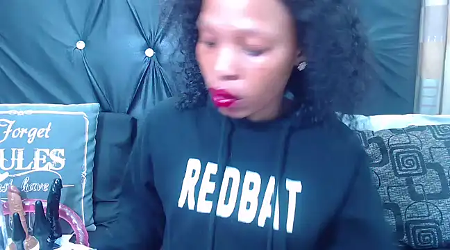 Snapshot of spicydiver38 chatting on March 19, 2025, 6:01 pm spicydiver38 online show from March 19, 2025, 6:01 pm