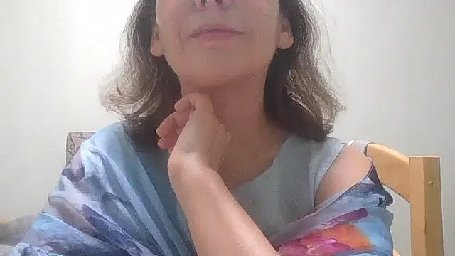 HollyJewel online show from December 1, 2025, 3:35 pm