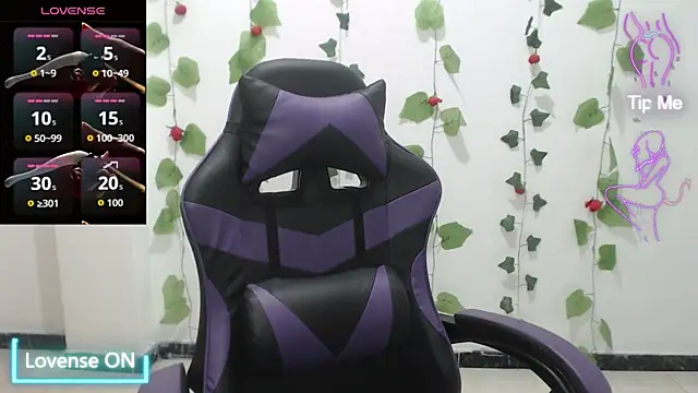 Liaroberts1 online show from February 3, 2026, 2:53 am