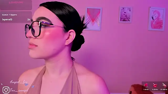 angeel fox online show from February 19, 2026, 2:52 am