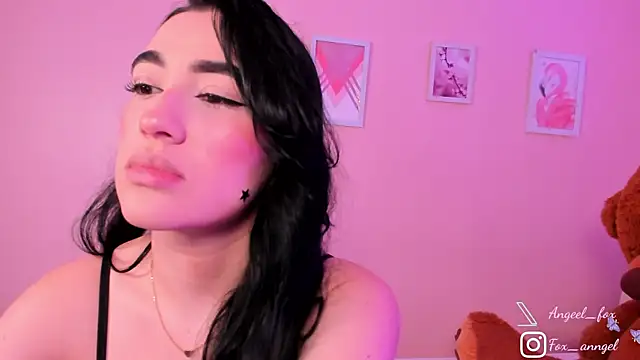 angeel fox online show from April 29, 2026, 2:38 am