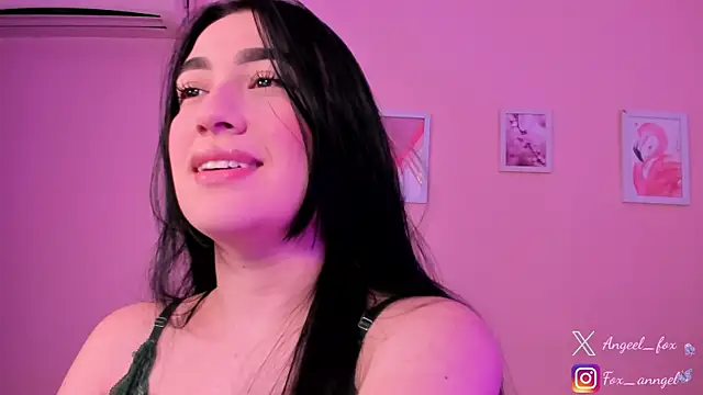 angeel fox online show from April 12, 2026, 4:43 pm