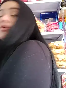 Snapshot of PamelaDoouce chatting on February 9, 2026, 10:08 pm PamelaDoouce online show from February 9, 2026, 10:08 pm