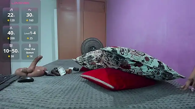 ambersmitx online show from March 22, 2026, 3:02 pm