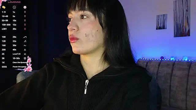 Snapshot of ZaraDames_ chatting on September 24, 2025, 5:47 am ZaraDames online show from September 24, 2025, 5:47 am