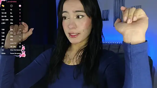 Snapshot of ZaraDames_ chatting on November 14, 2025, 2:37 am ZaraDames online show from November 14, 2025, 2:37 am