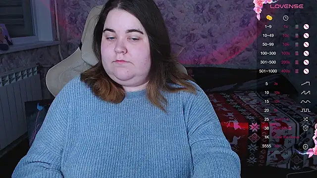 Snapshot of Estelle_Hicks chatting on November 18, 2025, 6:22 pm Estelle Hicks online show from November 18, 2025, 6:22 pm