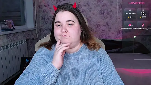 Snapshot of Estelle_Hicks chatting on October 25, 2025, 6:30 pm Estelle Hicks online show from October 25, 2025, 6:30 pm