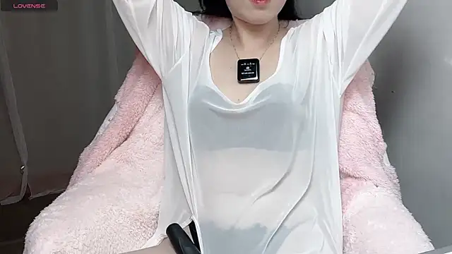 Snapshot of _minji_bae chatting on November 12, 2025, 7:40 pm minji bae online show from November 12, 2025, 7:40 pm