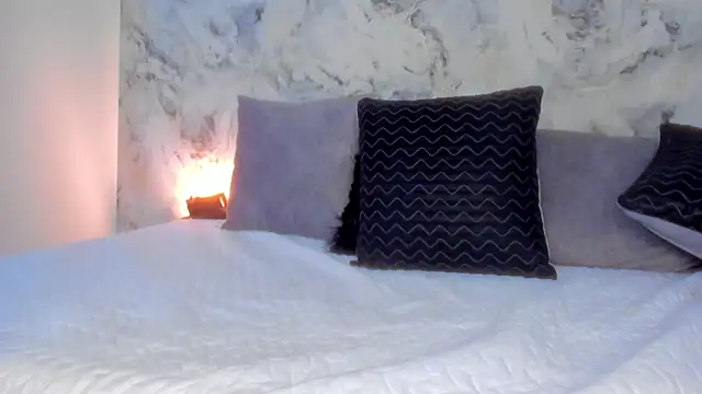 Snapshot of Bella_desi_ chatting on February 23, 2025, 12:37 pm Bella desi online show from February 23, 2025, 12:37 pm