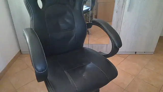 Snapshot of cocco1980xxxx chatting on October 24, 2025, 7:51 am cocco1980xxxx online show from October 24, 2025, 7:51 am