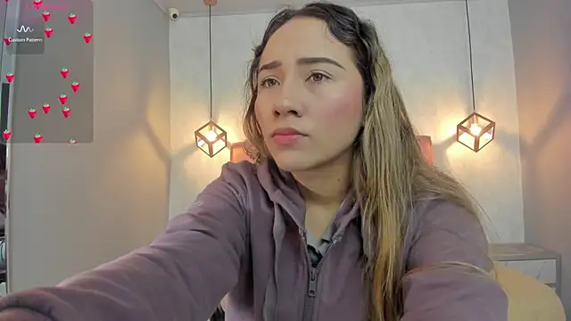 SUNNYCYRUS online show from February 12, 2026, 11:43 am