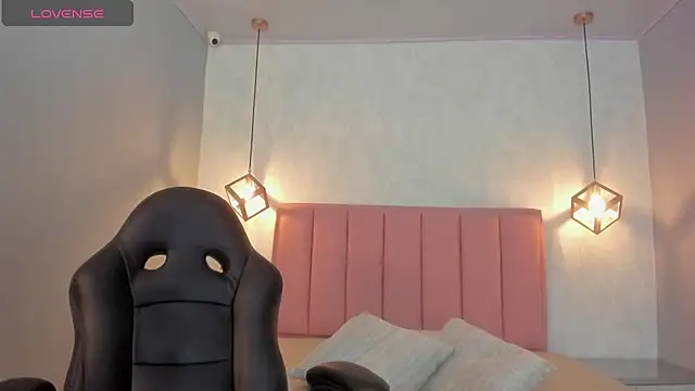 Snapshot of SUNNYCYRUS chatting on October 29, 2025, 12:26 pm SUNNYCYRUS online show from October 29, 2025, 12:26 pm