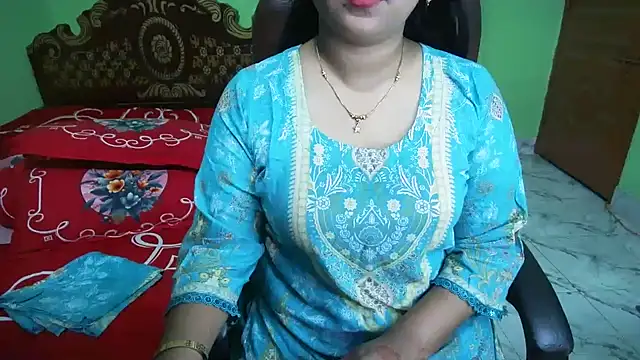 BengaliQueenStar online show from May 16, 2026, 4:39 pm
