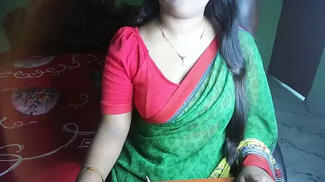 BengaliQueenStar online show from March 29, 2026, 5:14 pm