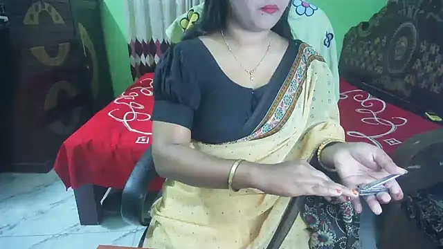 Snapshot of BengaliQueenStar chatting on February 12, 2026, 5:56 pm BengaliQueenStar online show from February 12, 2026, 5:56 pm