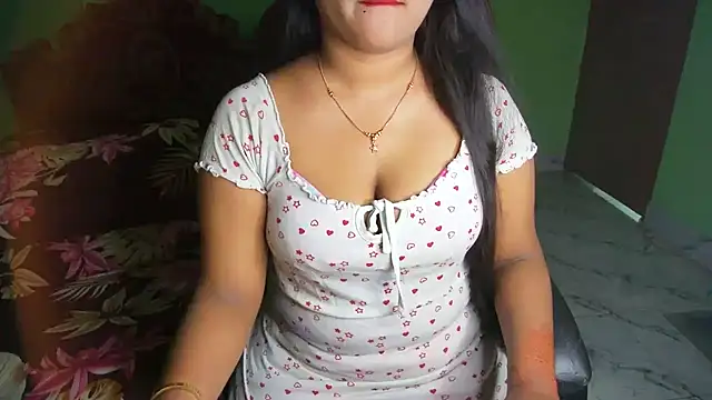 BengaliQueenStar online show from May 7, 2026, 4:21 pm