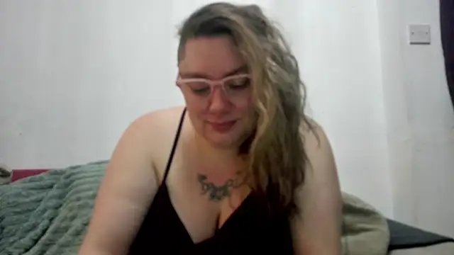 Bustycurves online show from January 15, 2026, 2:26 am