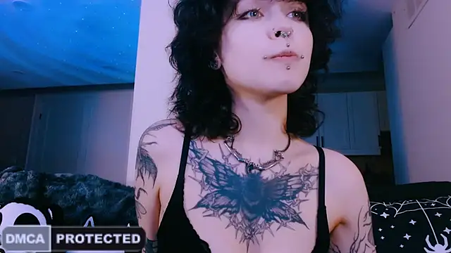 NaughtyLittleFox online show from May 16, 2026, 3:27 am