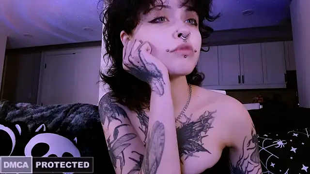 Snapshot of NaughtyLittleFox chatting on March 21, 2026, 5:52 am NaughtyLittleFox online show from March 21, 2026, 5:52 am