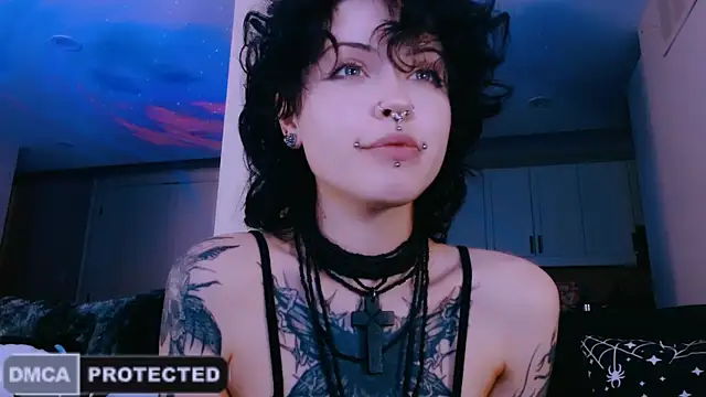 NaughtyLittleFox online show from May 13, 2026, 4:41 am