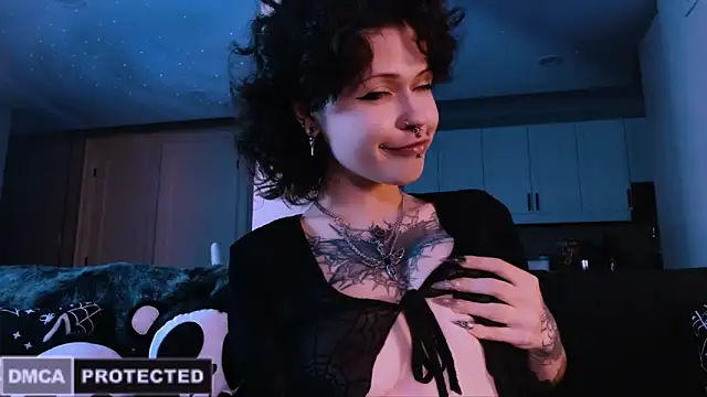 Snapshot of NaughtyLittleFox chatting on February 5, 2026, 2:51 am NaughtyLittleFox online show from February 5, 2026, 2:51 am