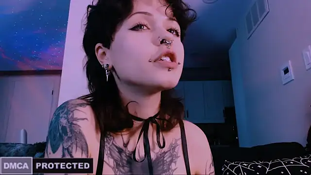 Snapshot of NaughtyLittleFox chatting on January 16, 2026, 2:37 am NaughtyLittleFox online show from January 16, 2026, 2:37 am