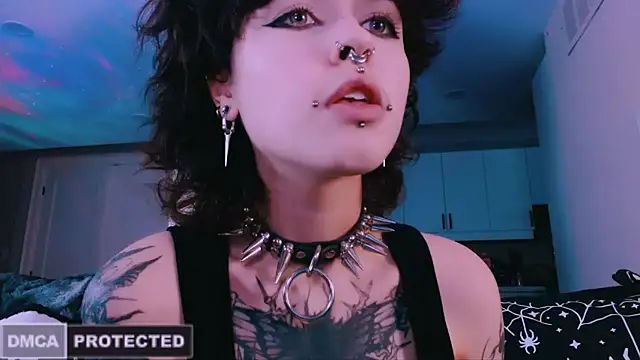 Snapshot of NaughtyLittleFox chatting on February 14, 2026, 1:44 pm NaughtyLittleFox online show from February 14, 2026, 1:44 pm