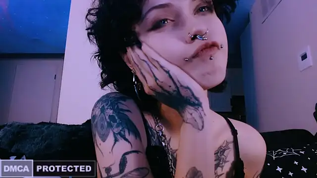 Snapshot of NaughtyLittleFox chatting on March 8, 2026, 7:33 am NaughtyLittleFox online show from March 8, 2026, 7:33 am