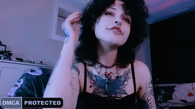NaughtyLittleFox online show from May 24, 2026, 4:34 am