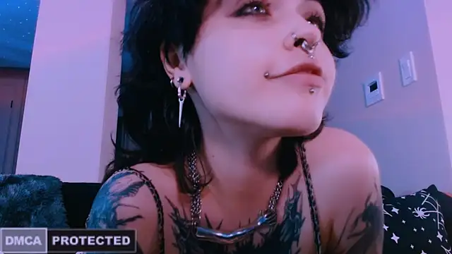 Snapshot of NaughtyLittleFox chatting on February 24, 2026, 6:03 am NaughtyLittleFox online show from February 24, 2026, 6:03 am