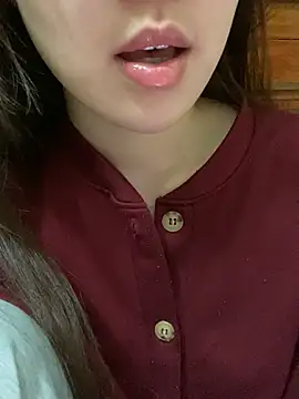 minmin2kk5 online show from March 11, 2026, 3:06 pm