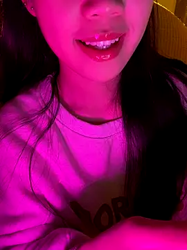 Snapshot of minmin2kk5 chatting on November 7, 2025, 4:44 pm minmin2kk5 online show from November 7, 2025, 4:44 pm