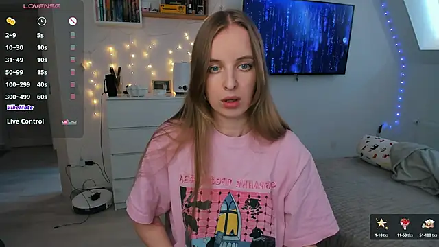 violet blue eyes online show from March 11, 2026, 12:54 pm