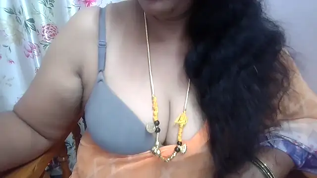 Snapshot of Janavi-janu chatting on September 13, 2025, 8:14 am Janavi-janu online show from September 13, 2025, 8:14 am