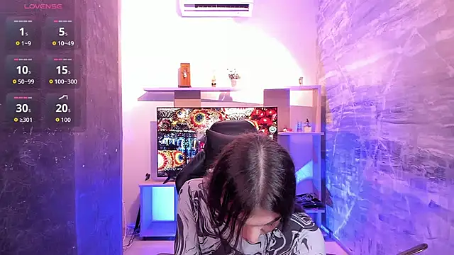 Snapshot of saracaball_ chatting on December 18, 2025, 6:07 am saracaball online show from December 18, 2025, 6:07 am