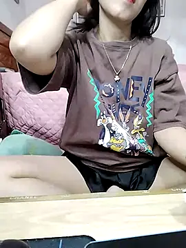 cream1299 online show from October 30, 2025, 8:17 pm