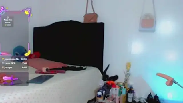 Snapshot of la_ratona_1 chatting on October 18, 2025, 7:05 pm la ratona 1 online show from October 18, 2025, 7:05 pm