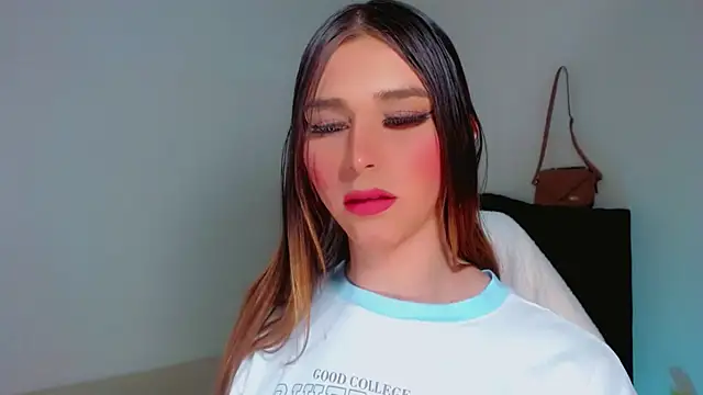 Snapshot of la_ratona_1 chatting on October 10, 2025, 4:52 pm la ratona 1 online show from October 10, 2025, 4:52 pm