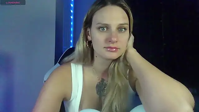 BonnieBazz online show from July 8, 2026, 2:07 pm