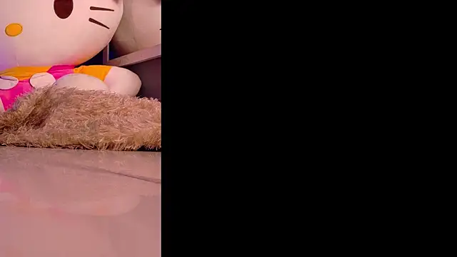 miia  baker online show from April 1, 2026, 1:41 pm